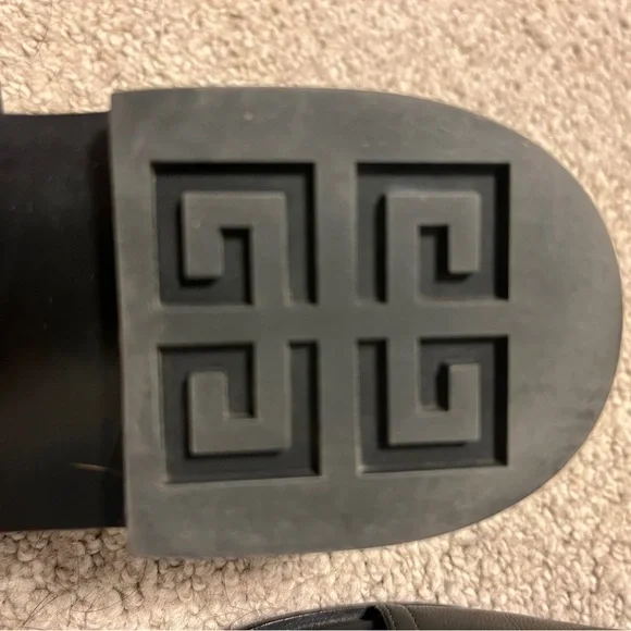 Givenchy 4G Logo Black Slide Sandals - Picture 6 of 8